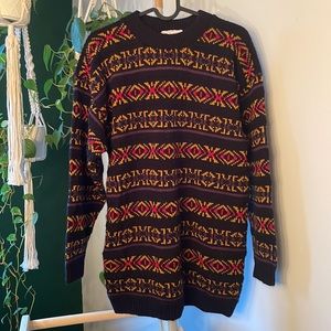 Vintage black patterned crewneck sweater. Aztec pattern. Size M. Made in USA